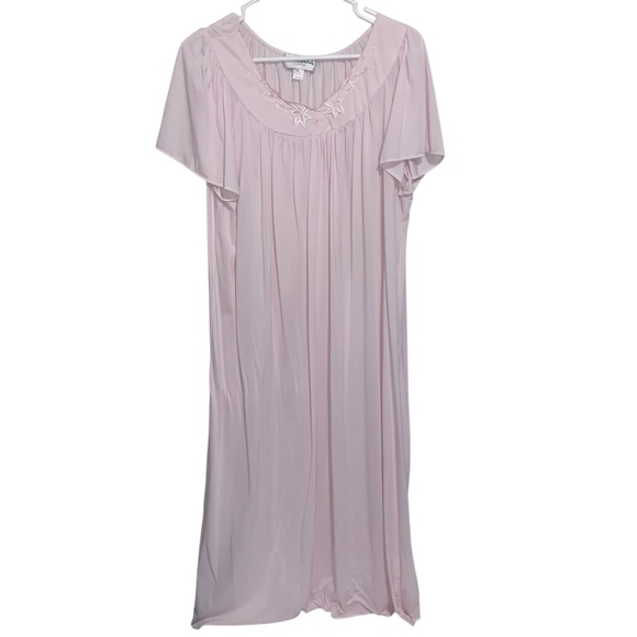 Miss Elaine Nightgown Womens XL Nylon Feminine Romantic Pink Floral Embroidered - Picture 1 of 11